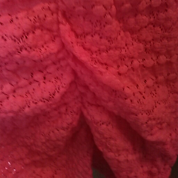 Maternity Lace 2-Layer Top - Picture 4 of 4